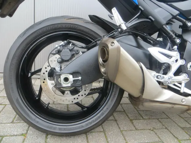 Suzuki GSX S950 2022 Benzine 7