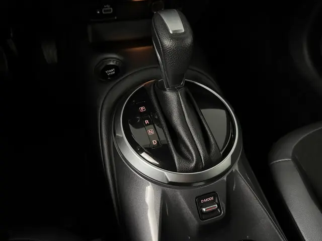 Nissan Juke 1.6 Hybrid N-Connecta 2023 Hybride Benzine 22