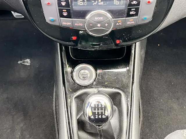 Nissan Pulsar 1.2 DIG-T Business Edition 2015 Benzine 12