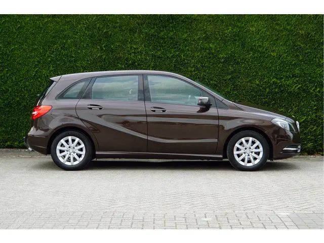 Mercedes-Benz B-Klasse B 180 Ambition 2014 Benzine 4