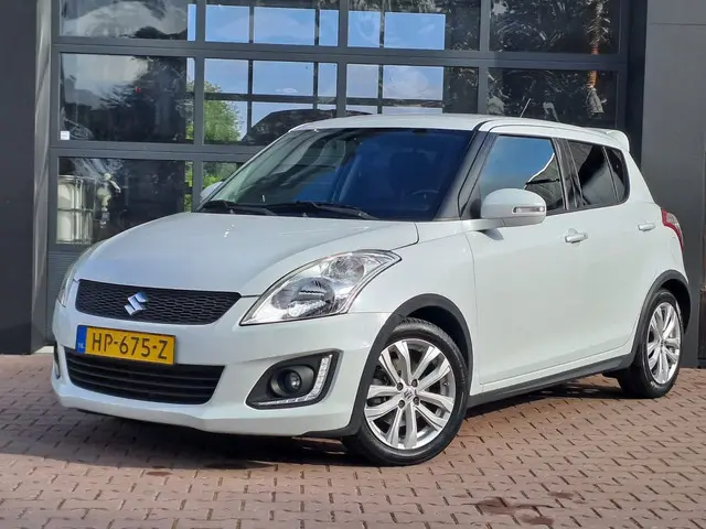 Suzuki Swift 1.2 Exclusive EASSS 2015 Benzine