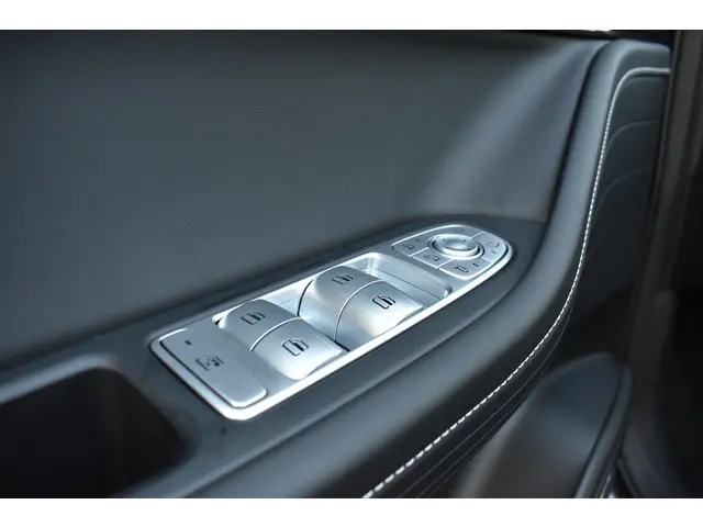 Omoda 5 SHS SHS-H Premium 2026 Hybride Benzine 17