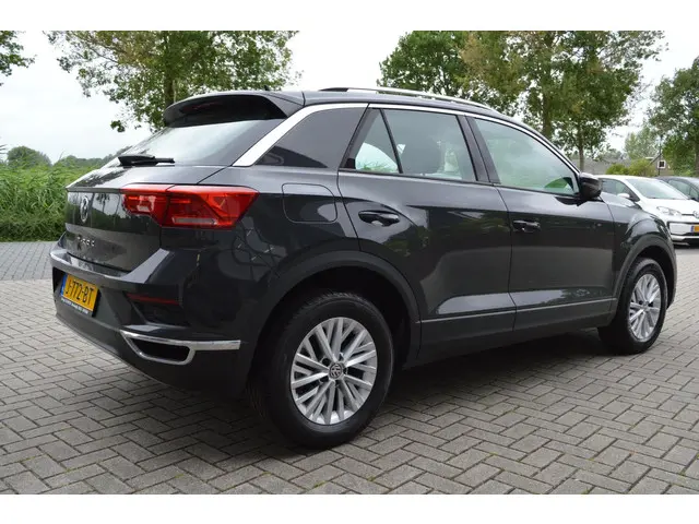 Volkswagen T-Roc 1.5 TSI Style Business 2020 Benzine 6