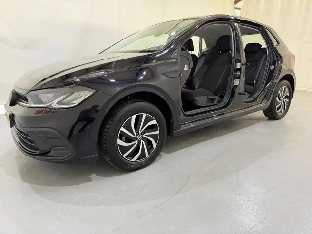 Volkswagen Polo VI HB 1.0 TSI Life 2023 Benzine 13