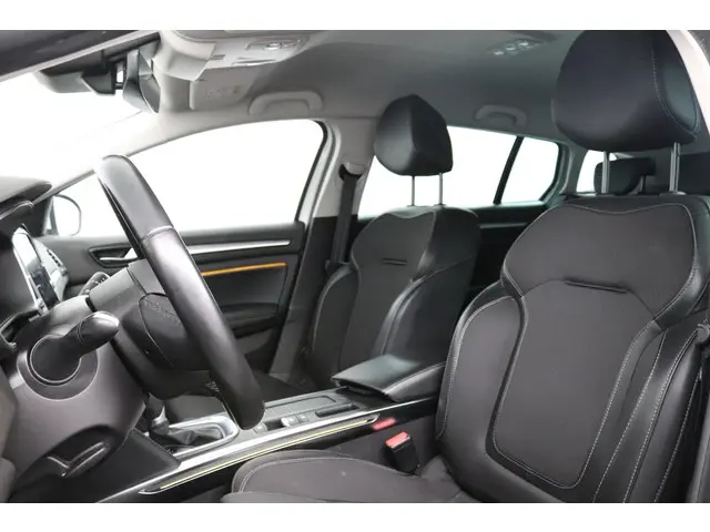 Renault Mégane Estate 1.3 TCe Intens 2021 Benzine 4
