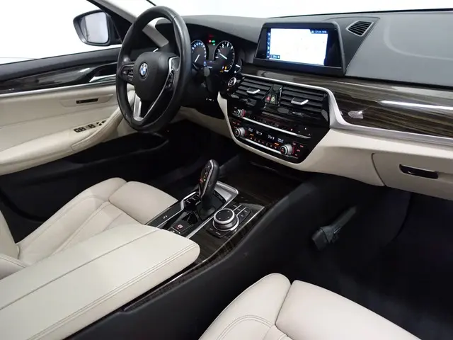 BMW 5 Serie 520i M-Sport Individual Aut- 2019 Benzine 8