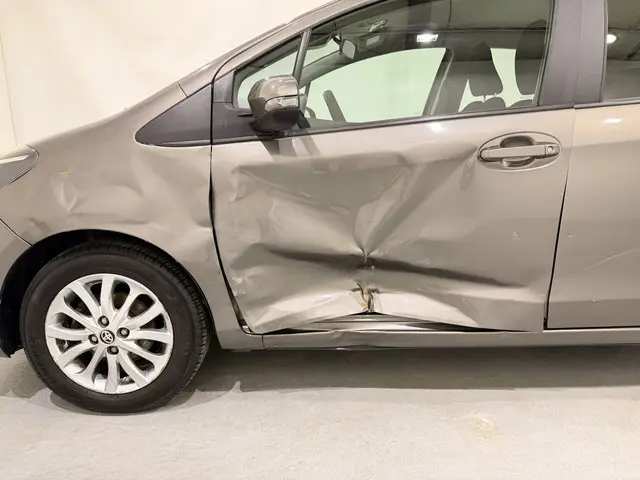 Toyota Yaris HB 1.0 VVT-i Aspiration 2017 Benzine 25