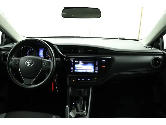 Toyota Auris 1.2T Aspiration 2017 Benzine 69