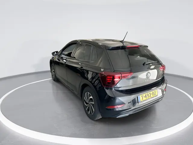 Volkswagen Polo 2