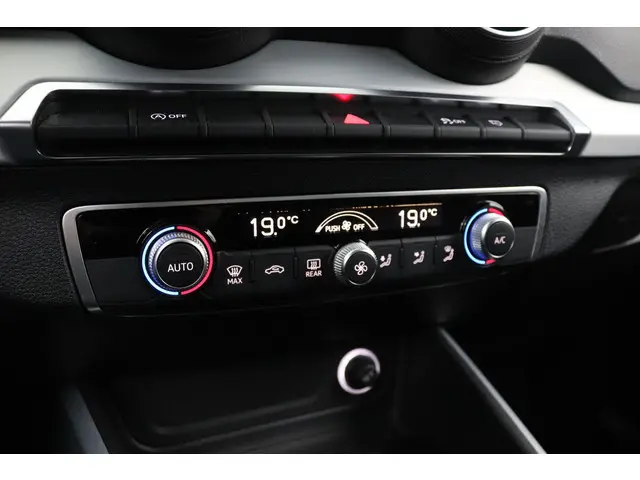 Audi Q2 30 TFSI epic 2020 Benzine 19