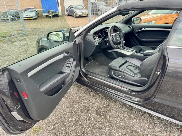 Audi A5 Cabriolet 1.8 TFSI Pro Line S 2013 Benzine 11