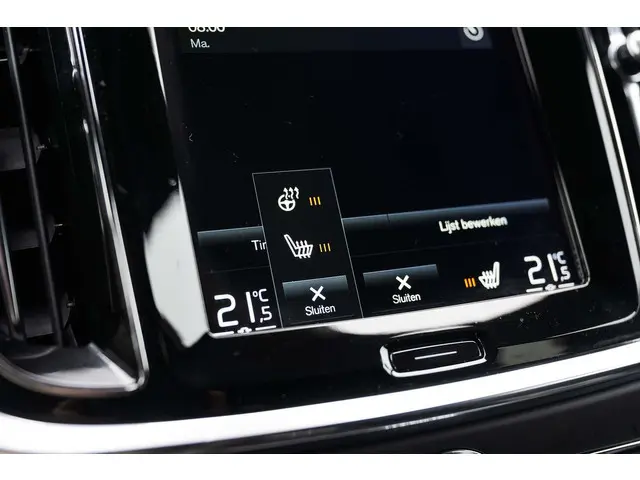Volvo V60 T6 Recharge AWD R-Design 2022 Hybride Benzine 35
