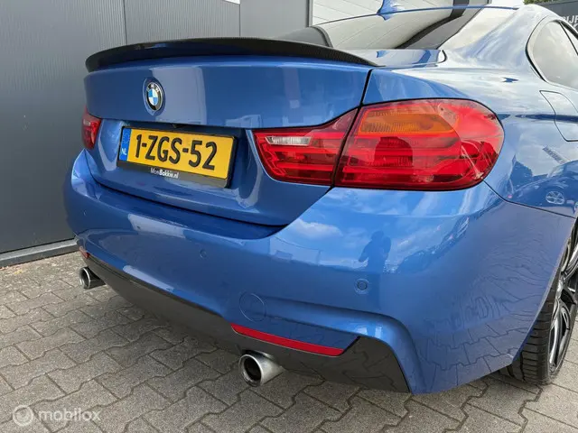 BMW 4 Serie Coupé 435i High Executive 2015 Benzine 11