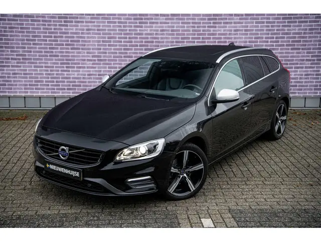 Volvo V60 2.0 T4 Business Sport 2018 Benzine 14