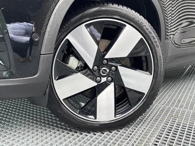 Volvo XC40 Recharge Ultimate 70 kWh 2023 Elektrisch 5