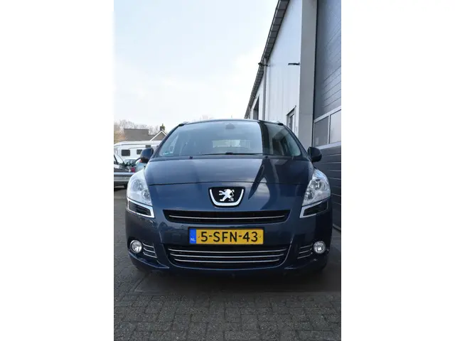 Peugeot 5008 1.6 THP Style 5p. Handel/export 2013 Benzine 8