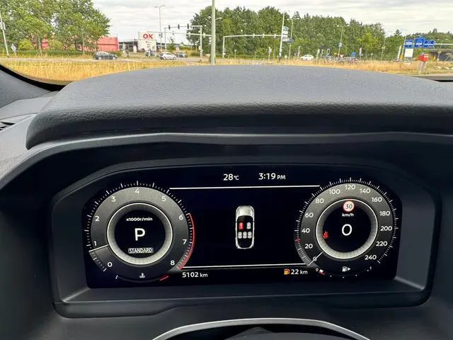 Nissan QASHQAI 1.3 MHEV Xtronic Tekna Plus 2025 Benzine 14