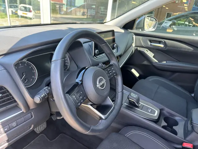 Nissan QASHQAI 1.3 MHEV 2023 Hybride Benzine 27