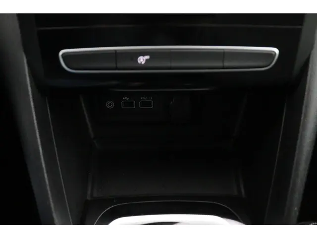 Renault Mégane Estate | 1700kg trekgewicht! | 2023 Benzine 22