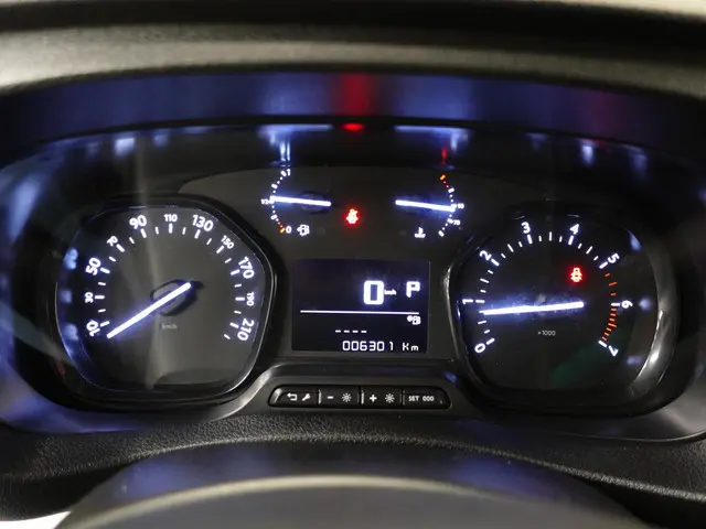Opel Vivaro 2.0 BlueHDi 145PK L3 Automaat 2023 Diesel 19