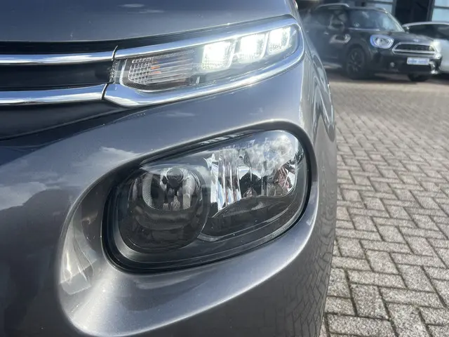 Citroën C3 1.2 82 pk Shine 2018 Benzine 33