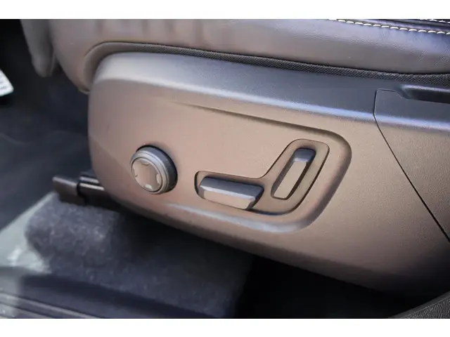 Volvo XC40 1.5 T3 R-Design 2020 Benzine 19