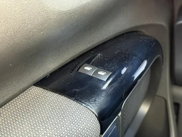 Citroën C4 Cactus 1.2 PureTech Business 2017 Benzine 23