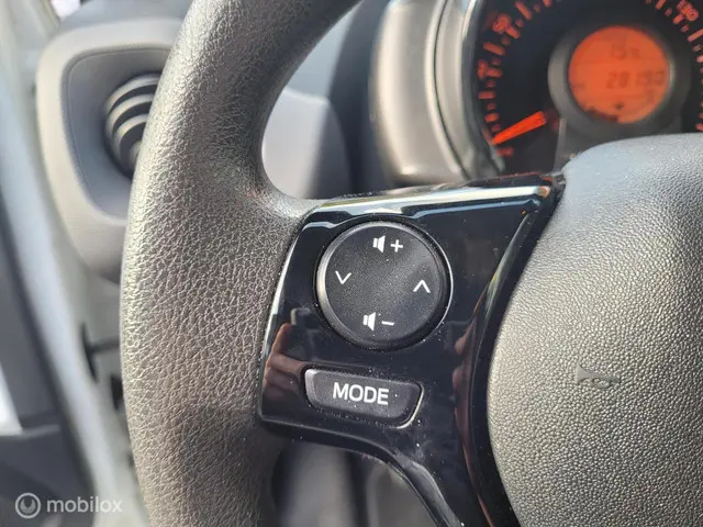 Peugeot 108 1.0 e-VTi Active Lage km stand!!! 2021 Benzine 17