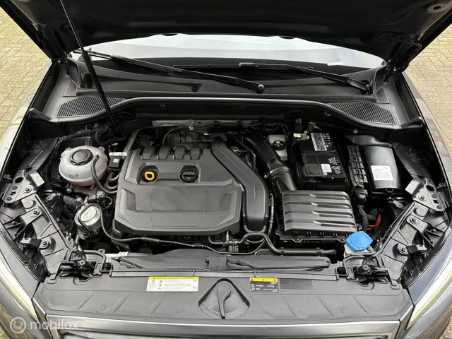 Audi Q2 35 TFSI S Edition Automaat 2021 Benzine 8