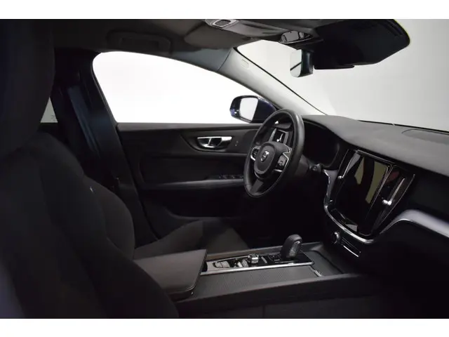 Volvo V60 2.0 B3 163pk AUT8 BNS Pro 2020 Benzine 20