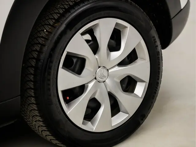 Citroën C4 Cactus 1.2 PureTech Shine Sport 2016 Benzine 27