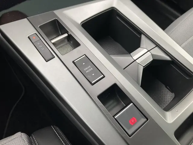 Opel Grandland Electric GS 73 kWh 2025 Elektrisch 17