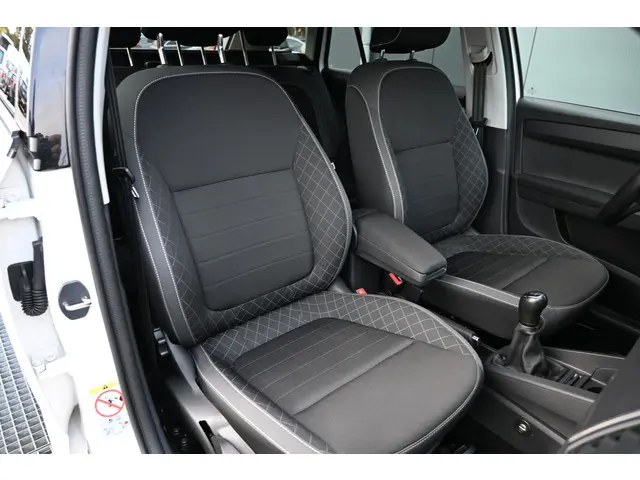 Škoda Fabia Combi 1.0 TSI Business Edition 2019 Benzine 36