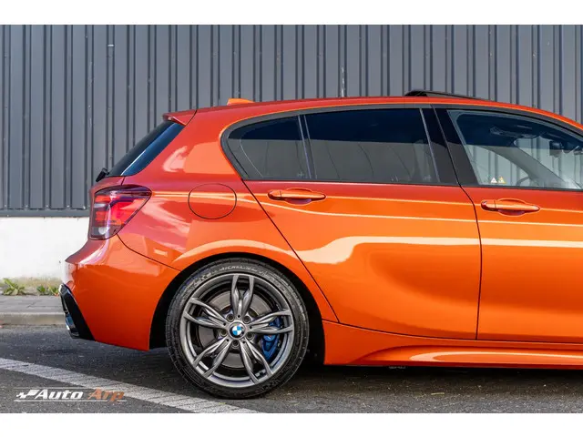 BMW 1 Serie M135i xDrive High Executive 2013 Benzine 6