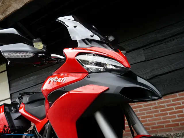 Ducati Multistrada 1200 S Touring 2013 Benzine 28