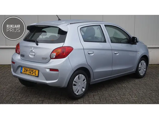 Mitsubishi Space Star 2