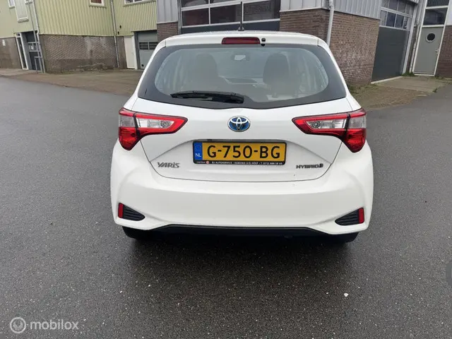 Toyota Yaris 1.5 Hybrid Active 2019 Hybride Benzine 5