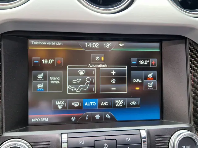 Ford Mustang Convertible 2.3 EcoBoost 2015 Benzine 27