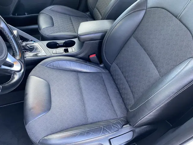 Kia Niro 1.6 GDi PHEV DynamicLine 2019 Hybride Benzine 14