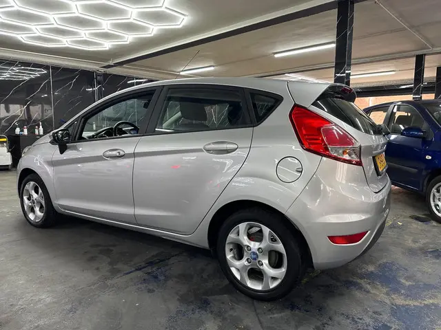 Ford Fiesta 1.0 Style 2016 Benzine 6