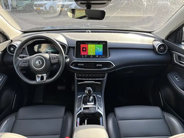 MG EHS 1.5 TGDI Luxury 2023 Hybride Benzine 17