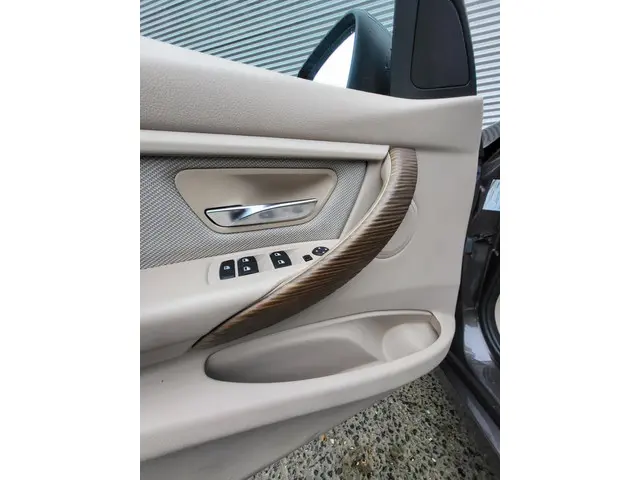 BMW 3 Serie 320 I Hi executive modern 2015 Benzine 18