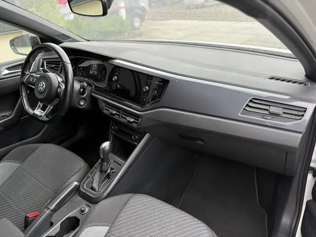 Volkswagen Polo 1.0 TSI Highline Business R 2019 Benzine 10