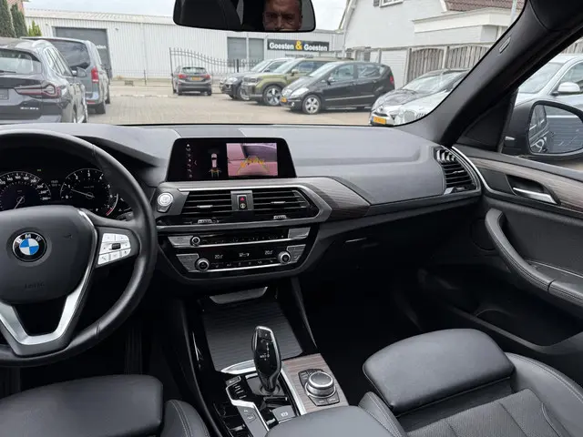 BMW X3 xDrive20i High Executive Edition 2019 Benzine 19