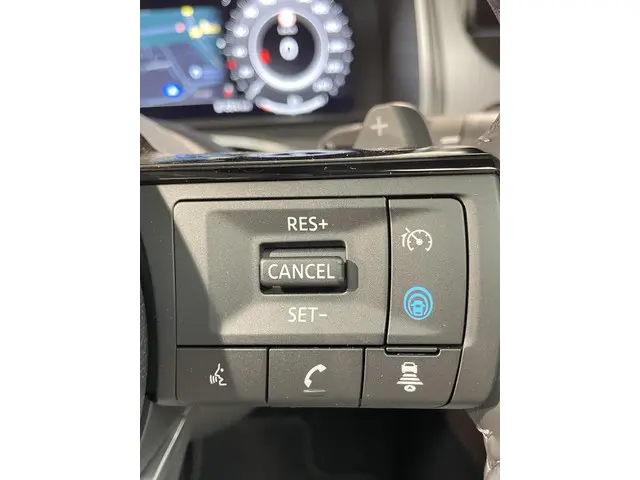 Nissan QASHQAI 1.3 MHEV Xtronic Tekna 2025 Benzine 20