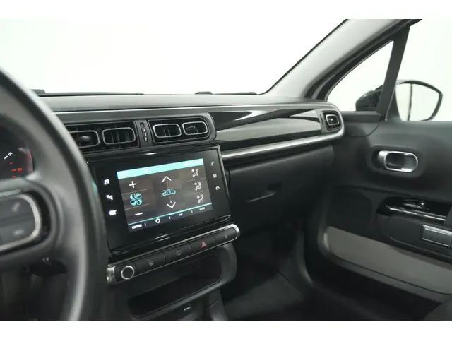 Citroën C3 PureTech 110 S&S Shine 2020 Benzine 47