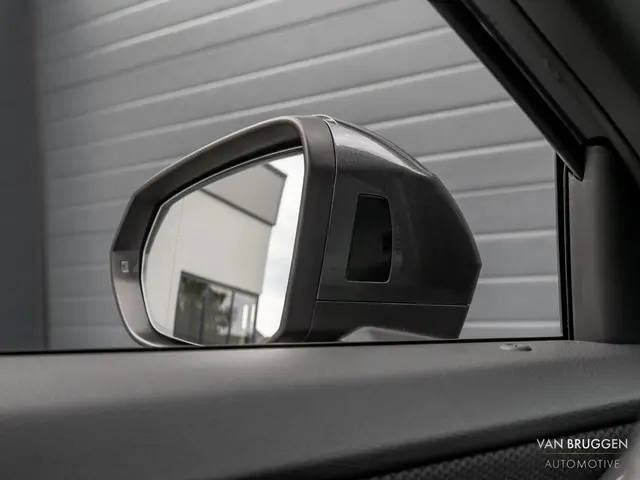 Audi Q2 35 TFSI S-Line 2021 Benzine 18