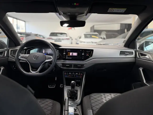 Volkswagen Polo 1.0 TSI R-Line 2024 Benzine 8