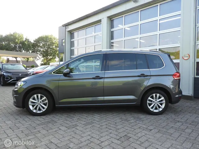Volkswagen Touran 1.6 TDI 7 persoons Highline 2016 Diesel 4