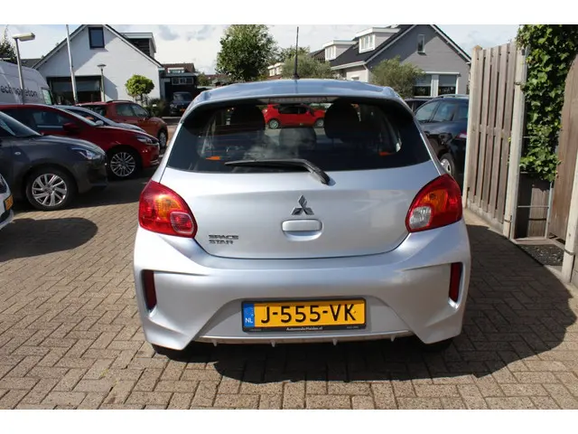 Mitsubishi Space Star 1.0 Cool+ 2020 Benzine 5